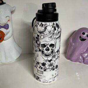 Viral Hydrapeak 32oz Artisan Skull Tumbler